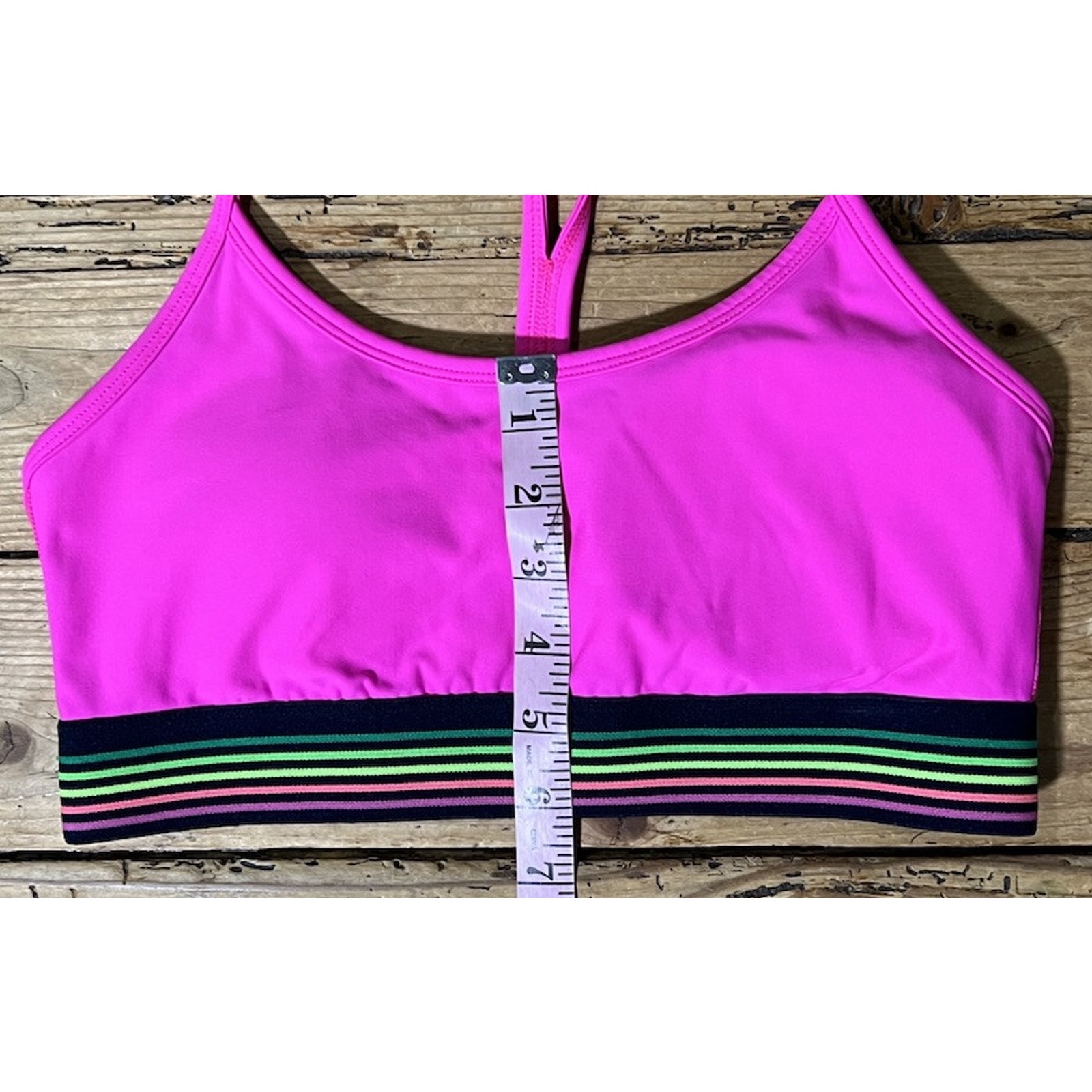 Nylora Women’s Size S Bright Pink Padded Sports Bra - Nwot — image 4 of 8